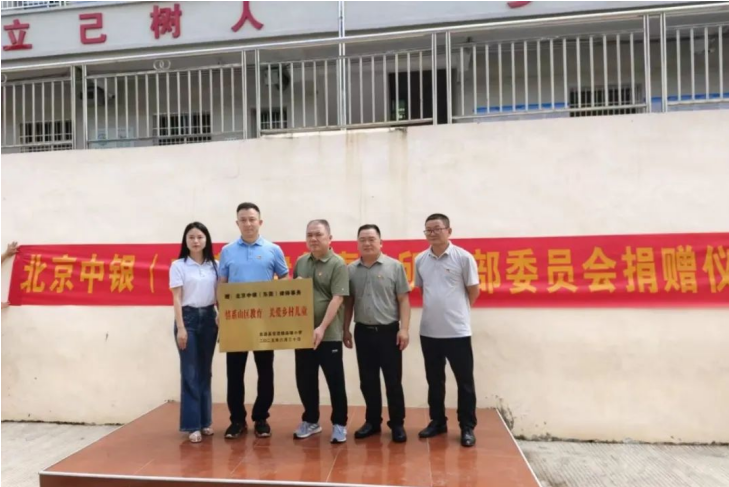 1762313216383398.png image.png